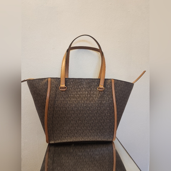 Michael Kors Brown Tote Bag - Picture 6 of 12